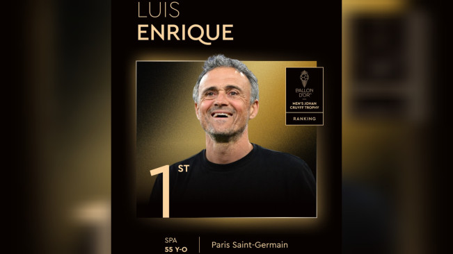 Luis Enrique pelatih terbaik. [Instagram]